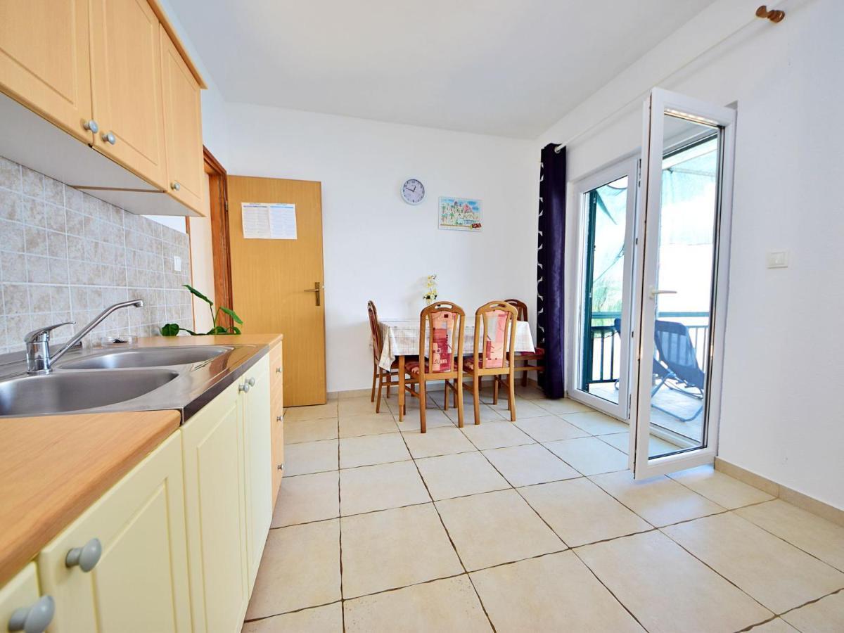 Holiday Home Tina - Hvr501 By Interhome Gdinj エクステリア 写真