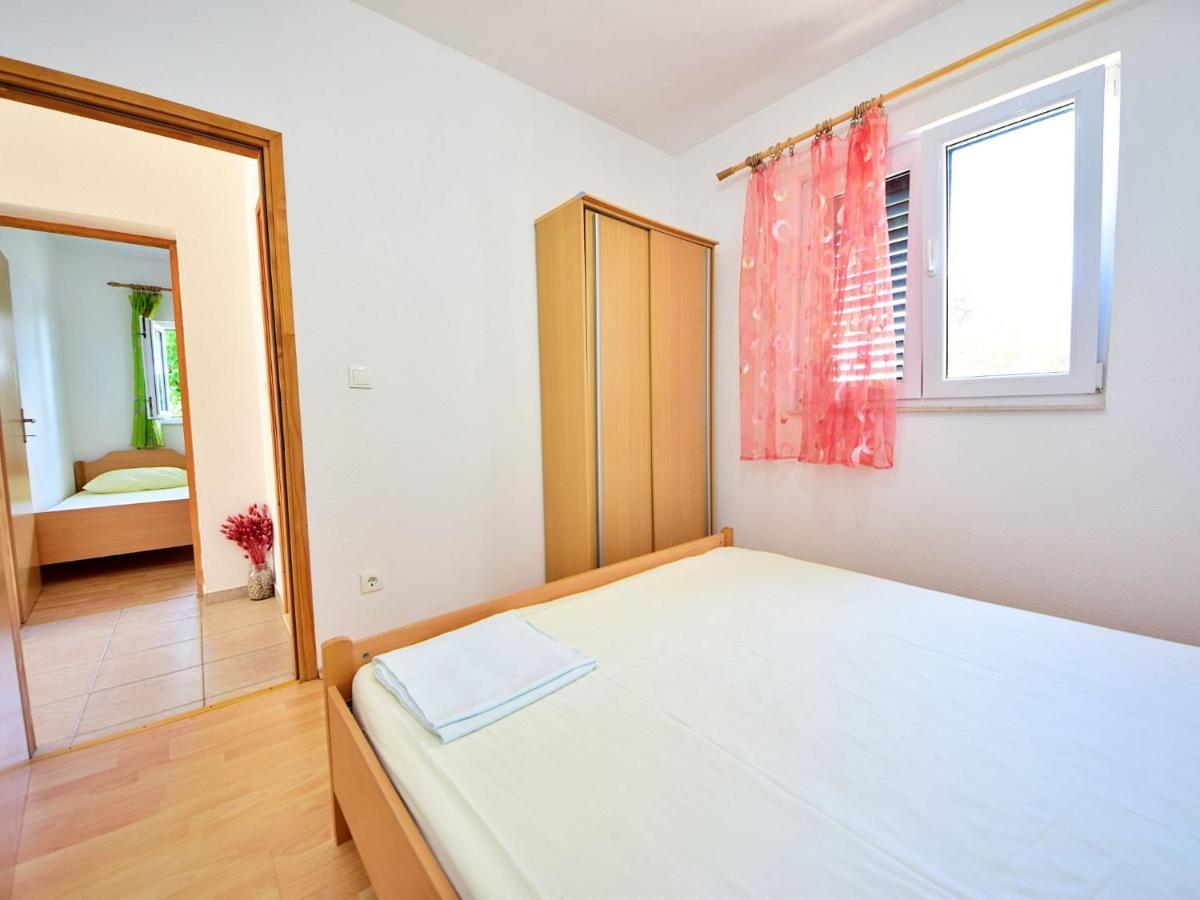 Holiday Home Tina - Hvr501 By Interhome Gdinj エクステリア 写真